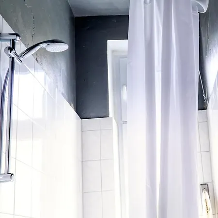 Apartment Homefy Design Apartment - Top Location - Old Building Charme Meets Modern Design *